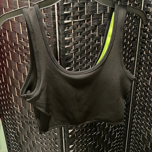 One by One crop top tank top neon like green and black stripe color block - Picture 3 of 5